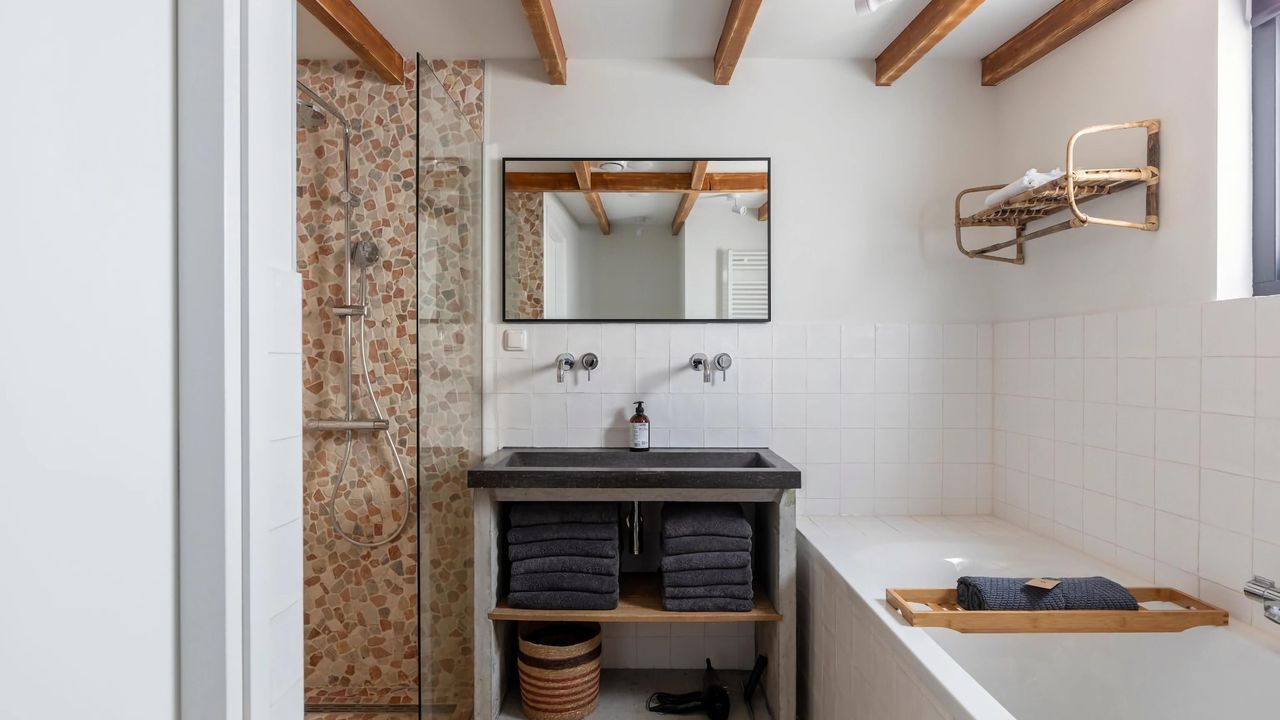 BathRoom BathRoom